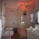 N5 Guest House- Ombrellone Gratis Incluso A Lido- Отель типа 