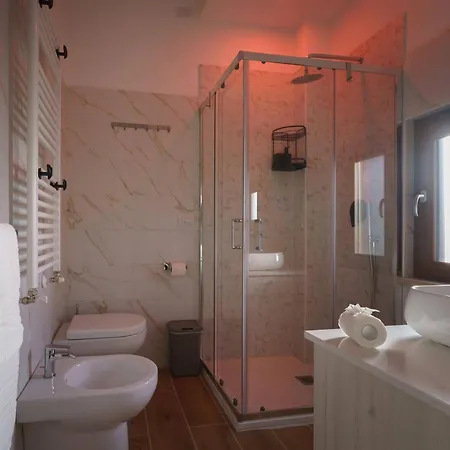 N5 Guest House- Ombrellone Gratis Incluso A Lido- Bed & Breakfast
