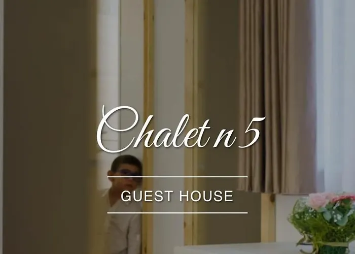 N5 Guest House- Ombrellone Gratis Incluso A Lido- Couette-café Catanzaro