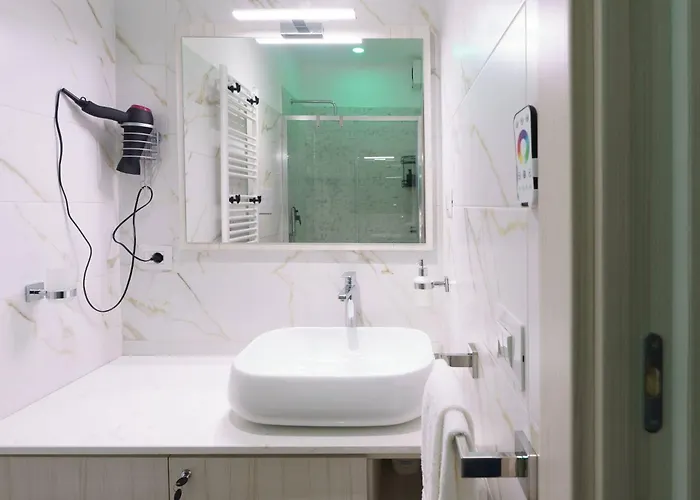 N5 Guest House- Ombrellone Gratis Incluso A Lido- 4*