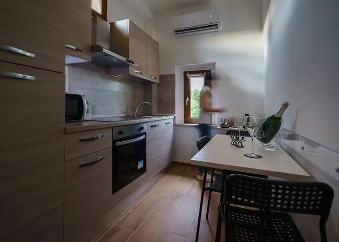 N5 Guest House- Ombrellone Gratis Incluso A Lido- Couette-café