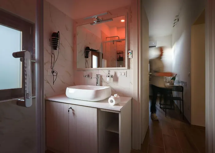 N5 Guest House- Ombrellone Gratis Incluso A Lido- 4* Catanzaro