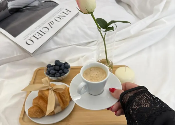 Couette-café N5 Guest House- Ombrellone Gratis Incluso A Lido-